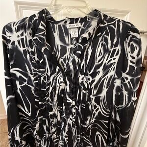 Loren D. Monochrome Abstract Blouse